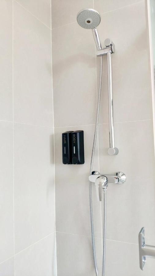 Vut Skyline Apartment เซโกเวีย ภายนอก รูปภาพ